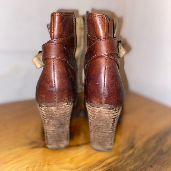 Frye Patty riding bootie - Picture 2 of 7